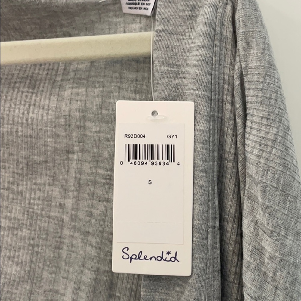 Splendid Robe - Picture 2 of 2